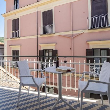 Neva Suites Massa Lubrense Sorrento Coast エクステリア 写真