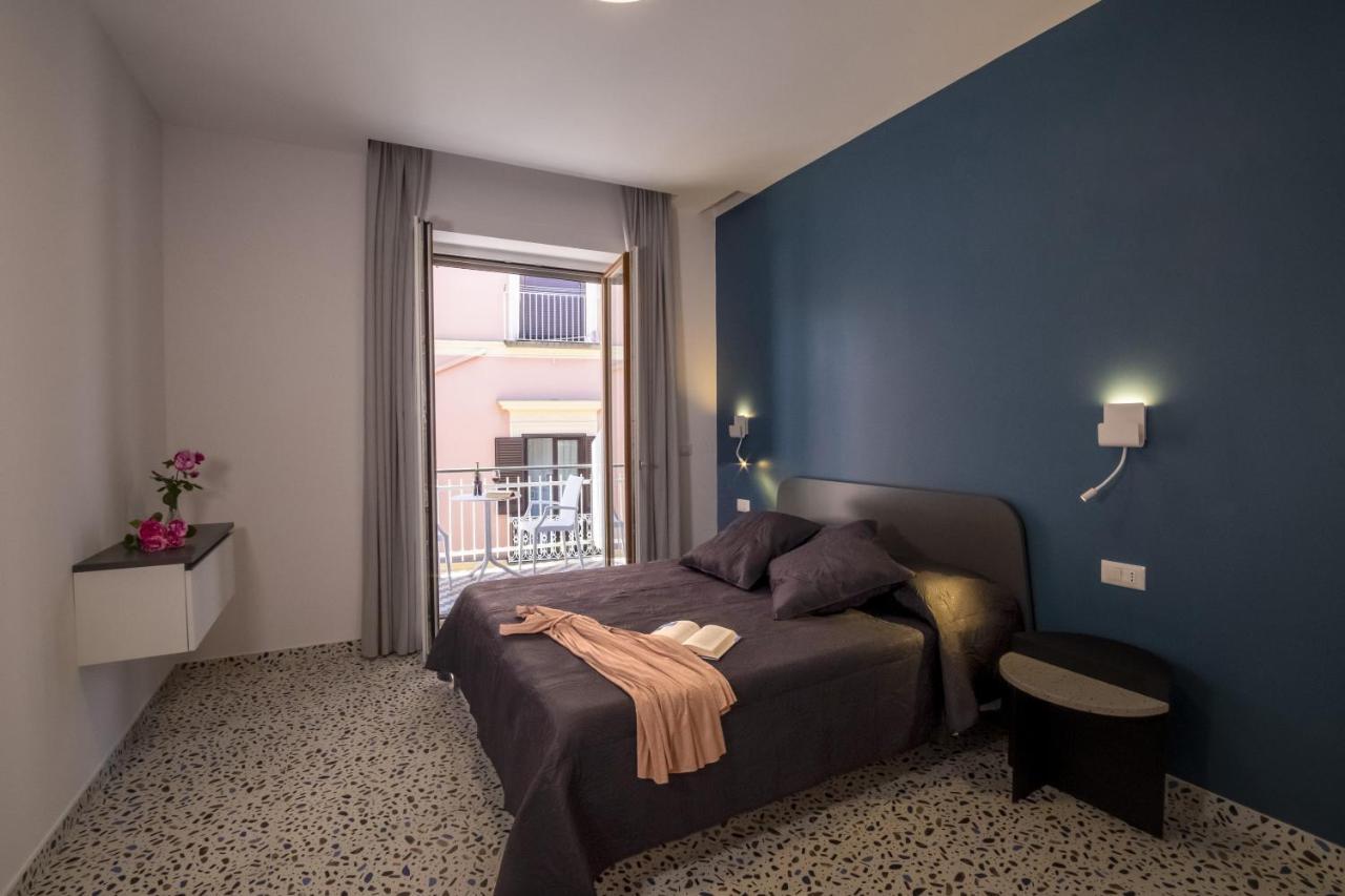 Neva Suites Massa Lubrense Sorrento Coast エクステリア 写真